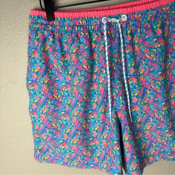 Chubbies The Spades Blue Floral Swim Trunks - Picture 4 of 9